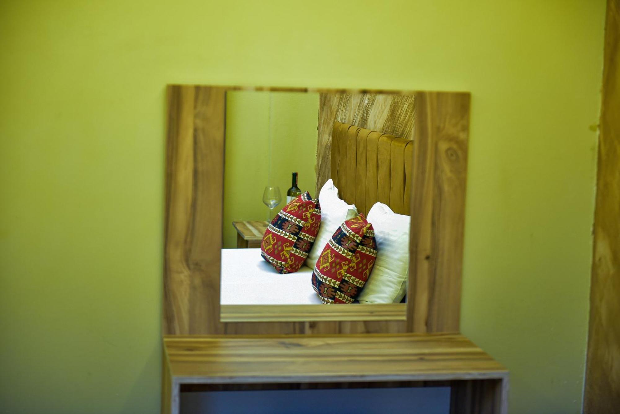 Te Bujtina Hotel- Cozy Stay With Traditional Breakfast Near Beach Golem  Exterior foto