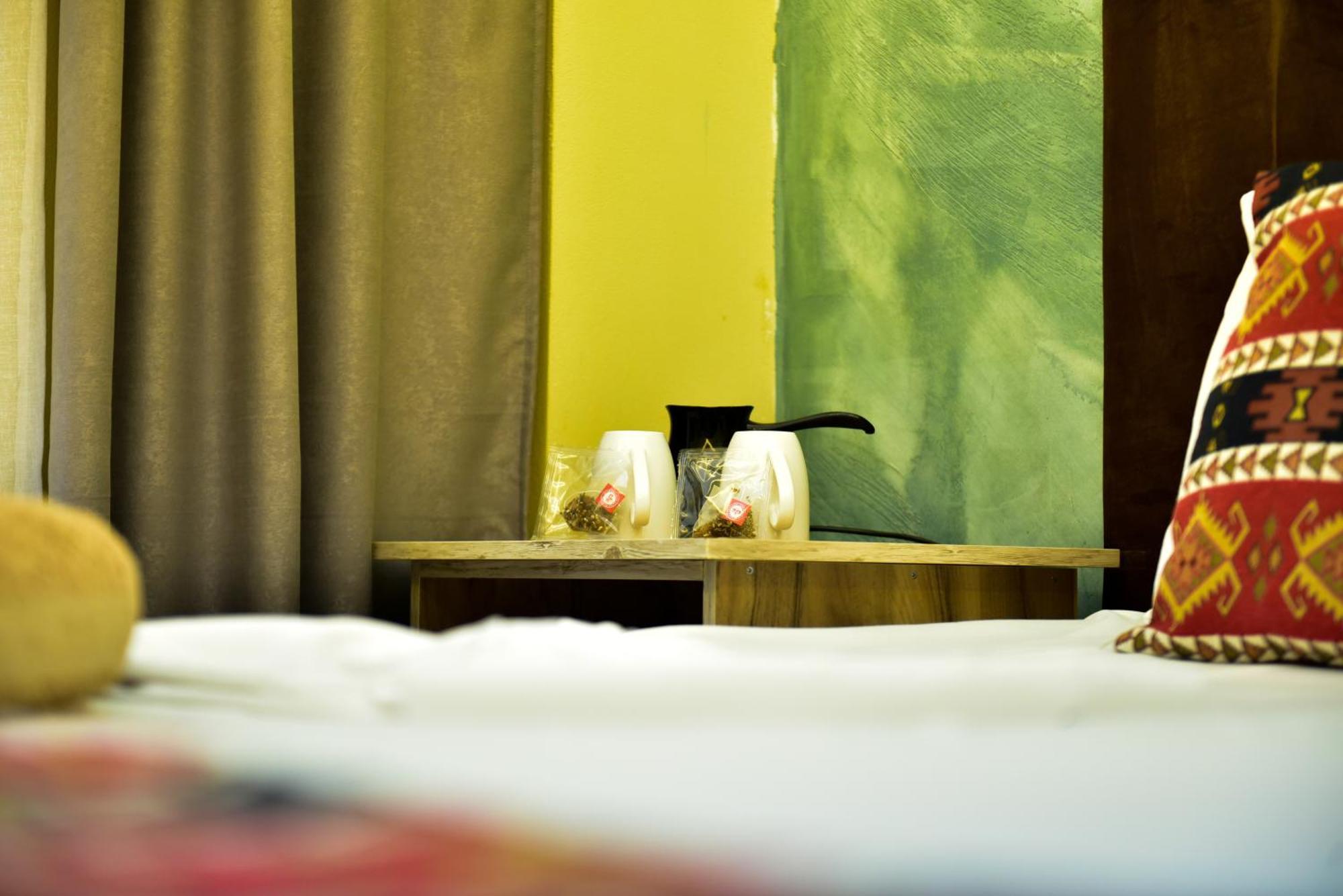 Te Bujtina Hotel- Cozy Stay With Traditional Breakfast Near Beach Golem  Exterior foto