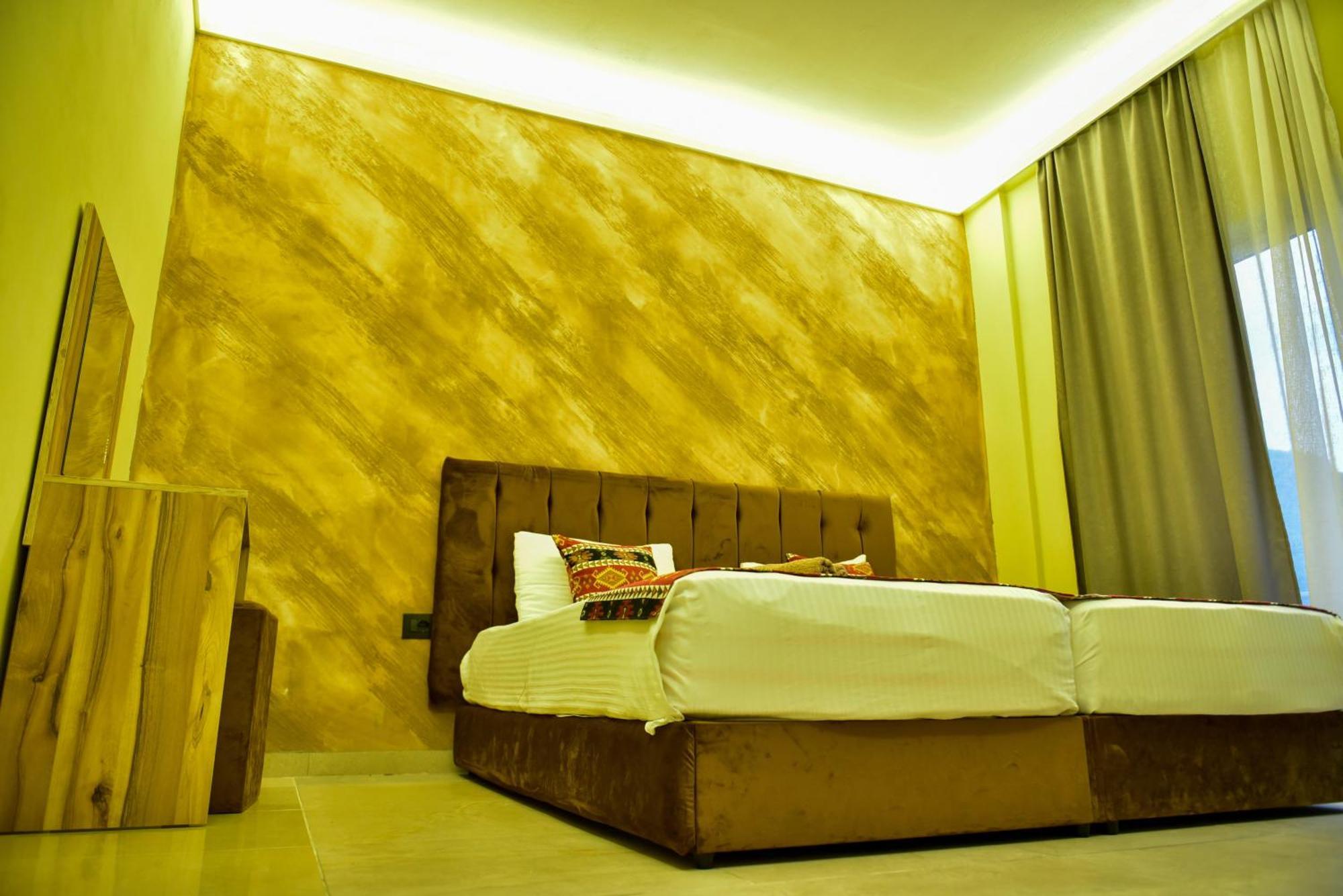 Te Bujtina Hotel- Cozy Stay With Traditional Breakfast Near Beach Golem  Exterior foto